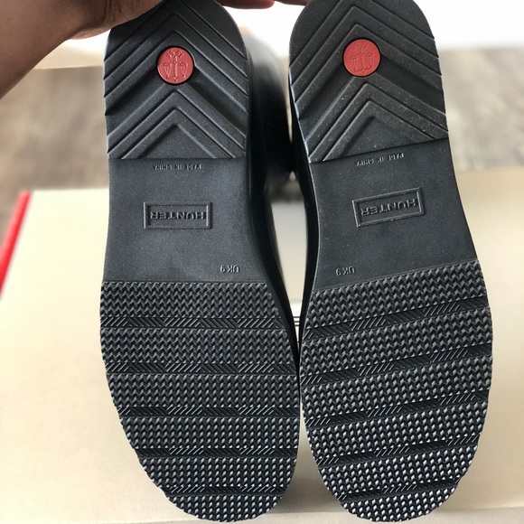 Shiny silver grey color & never worn hunter boots. - Picture 6 of 6